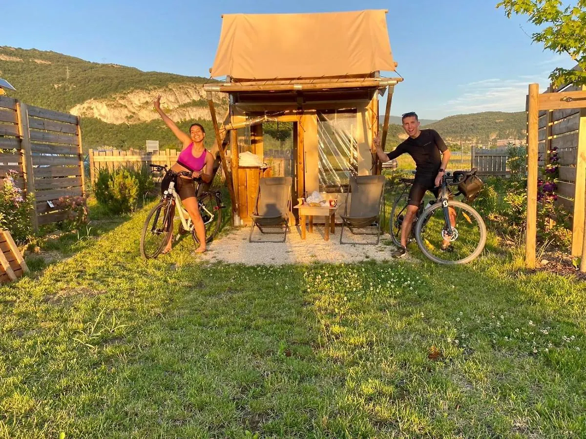 Les Lodges de la ViaRhôna - Tentes Lodges Virignin Camping